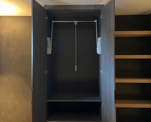 Binnenkant kast kledinglift