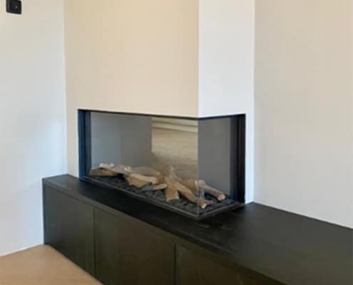 Tv-meubel met inbouwhaard in Beneden-Leeuwen