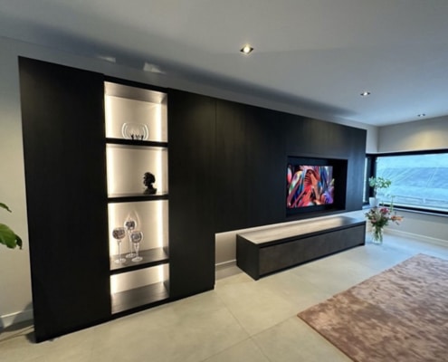 combinatie-grepen-maatwerk-kast maatwerk wandkast met tv